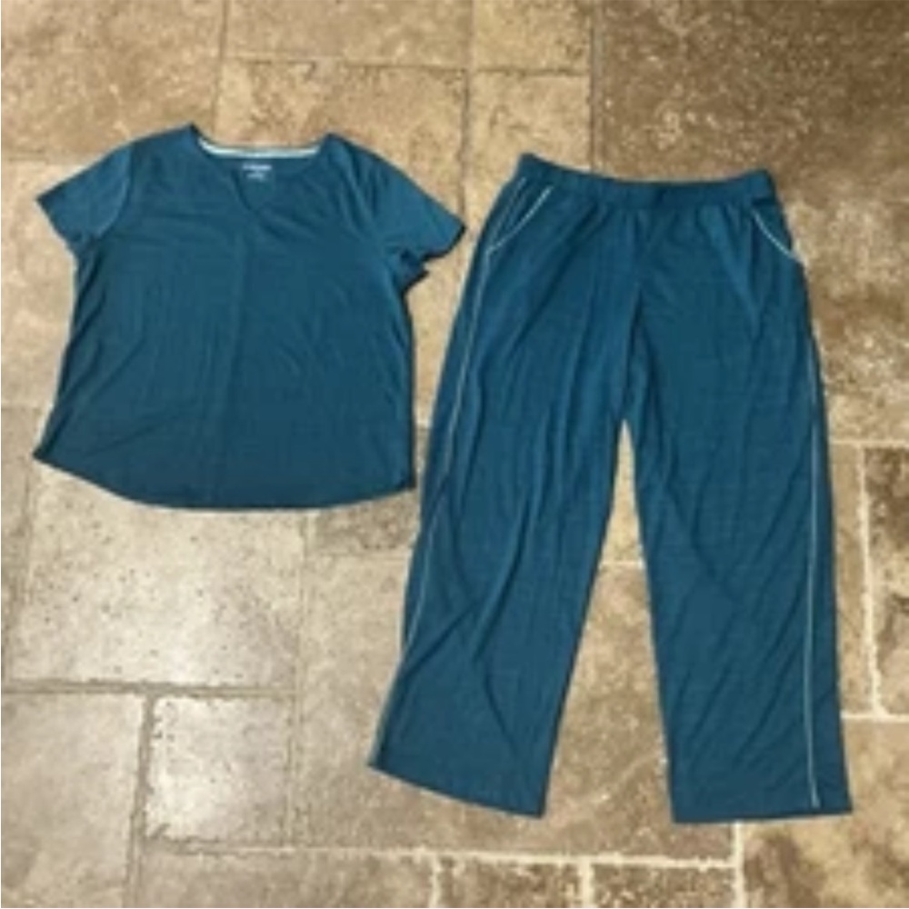 Midnight Women’s Size Medium Teal Top & Bottoms 2-Piece Pajama Set